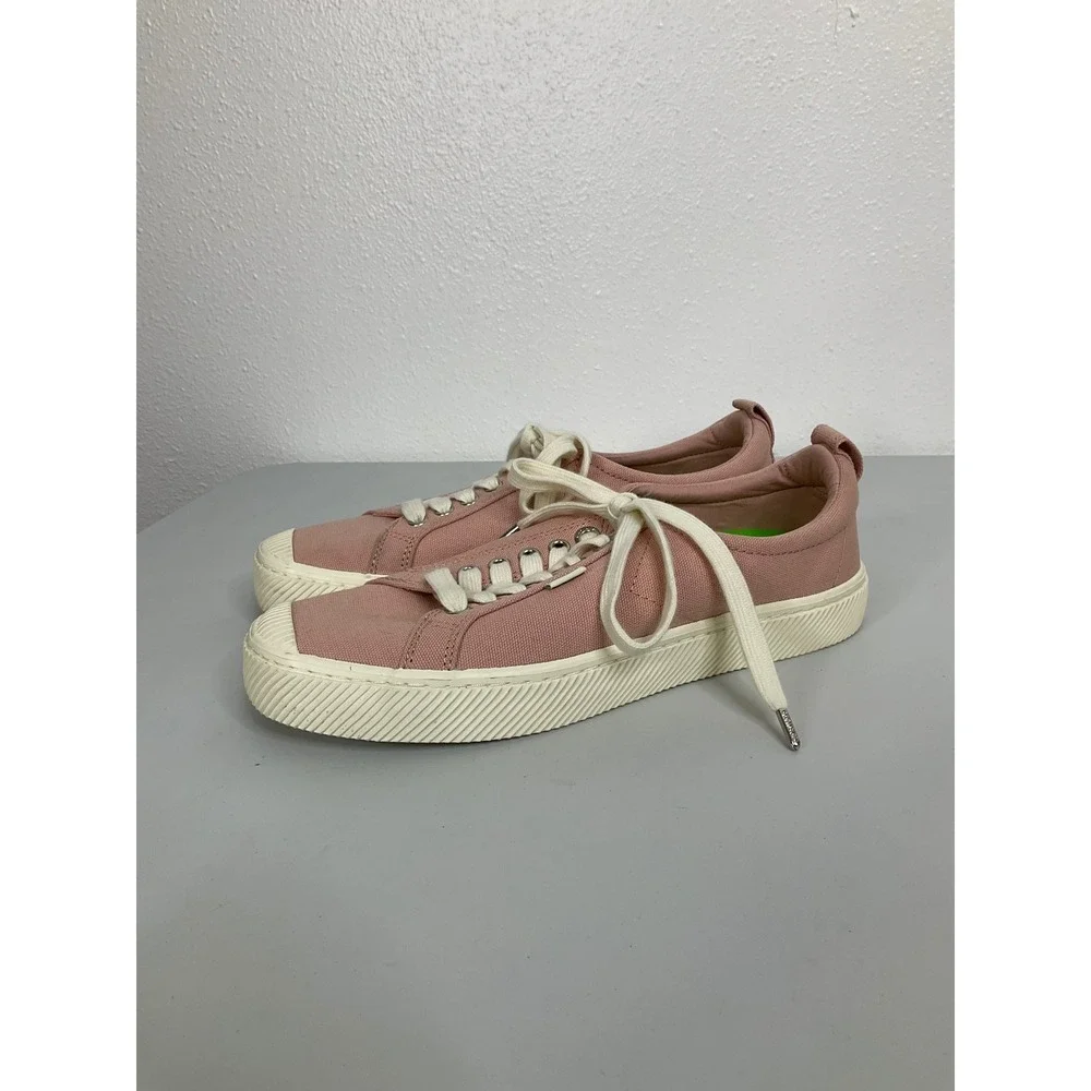 Cariuma OCA Low Rose Pink Canvas Sneakers Womens 9.5 Mens 8 SW100103R02M